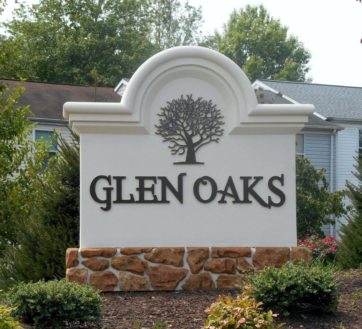 Glen Oaks